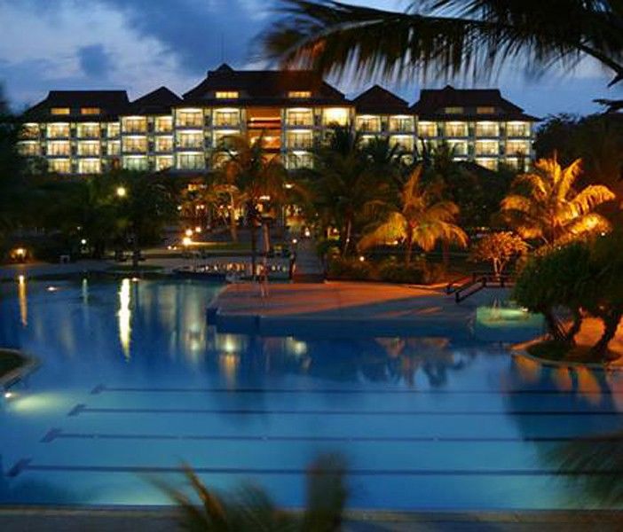 แซนด์ แอนด์ แซนเดิล เดซารู บีช รีสอร์ต แอนด์ สปา Hotel เดอซารู ภายนอก รูปภาพ The Westin Resort & Villas, Nusa Dua