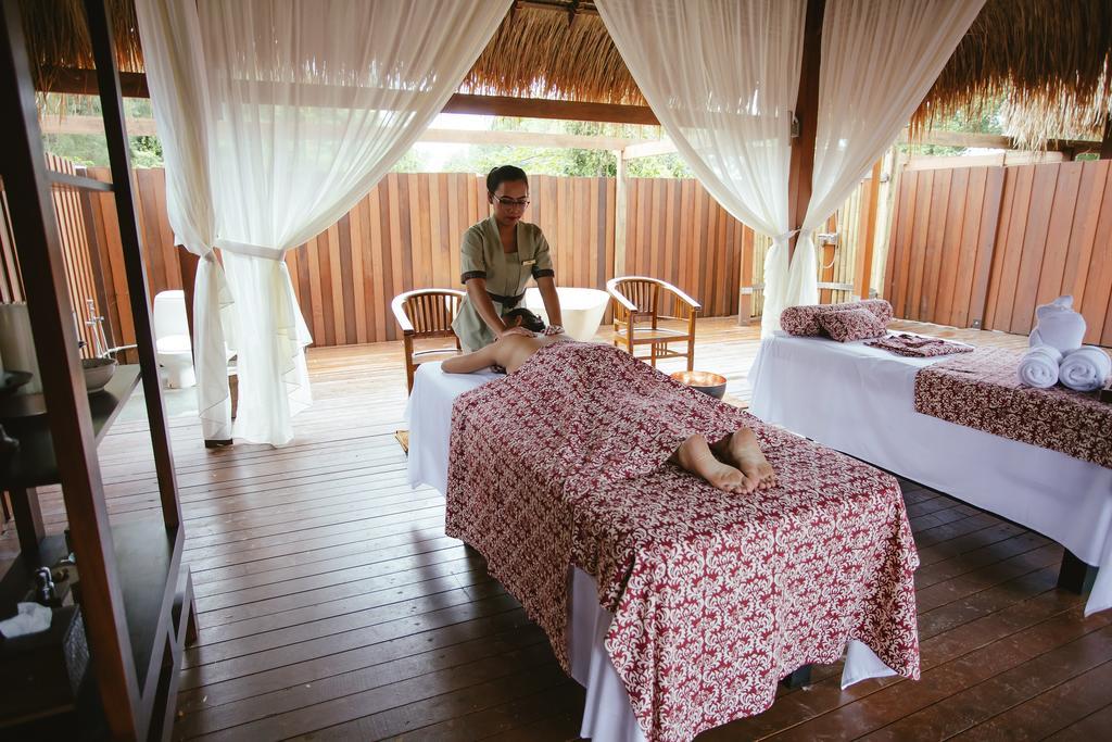 แซนด์ แอนด์ แซนเดิล เดซารู บีช รีสอร์ต แอนด์ สปา Hotel เดอซารู ภายนอก รูปภาพ Spa treatment