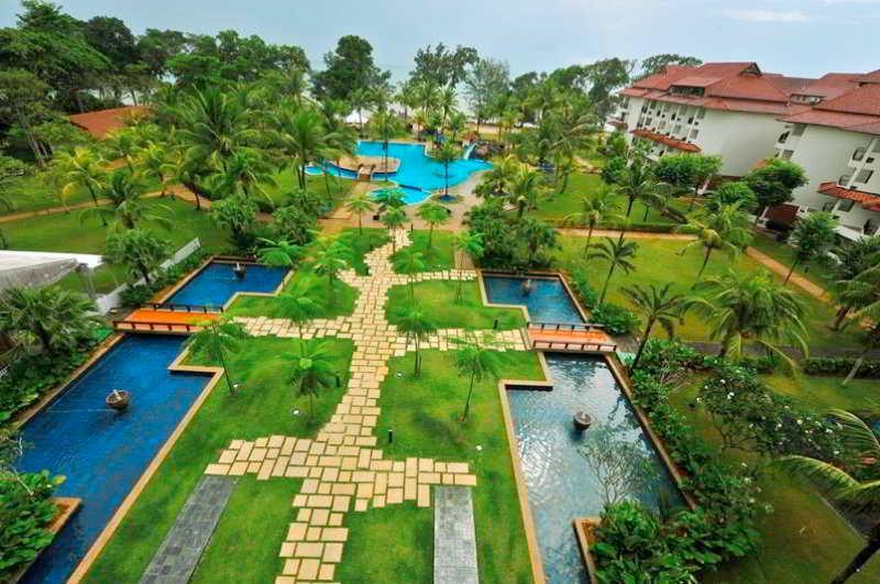 แซนด์ แอนด์ แซนเดิล เดซารู บีช รีสอร์ต แอนด์ สปา Hotel เดอซารู ภายนอก รูปภาพ The hotel's grounds