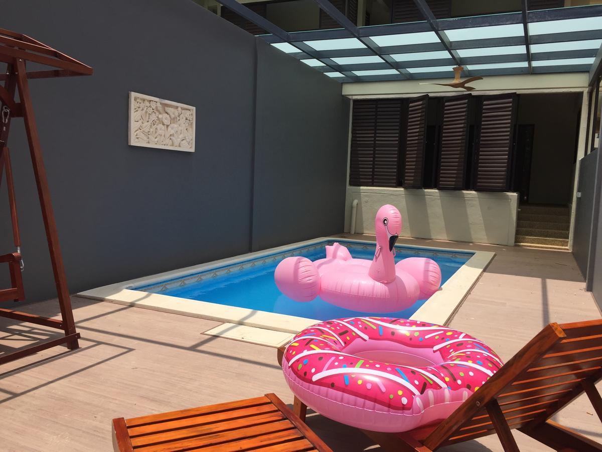 แซนด์ แอนด์ แซนเดิล เดซารู บีช รีสอร์ต แอนด์ สปา Hotel เดอซารู ภายนอก รูปภาพ A pool float